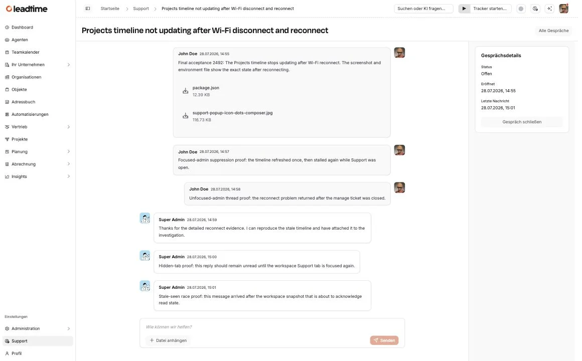 Die vollständige Seite eines Support-Gesprächs mit Nachrichten, Anhängen, Gesprächsdetails und der Aktion Datei anhängen